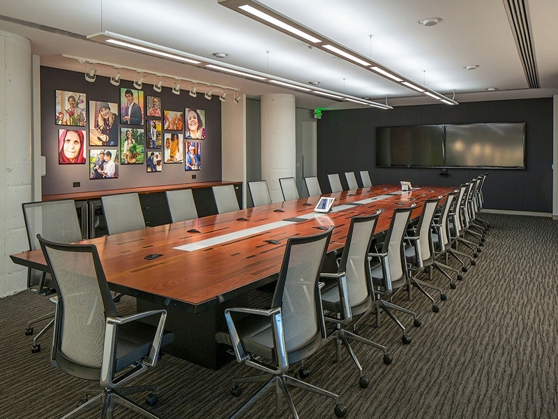 國(guó)外西方聯(lián)盟舊金山辦公室裝修設(shè)計(jì)案例